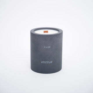 YUZE Candle - Williams Pear Grey